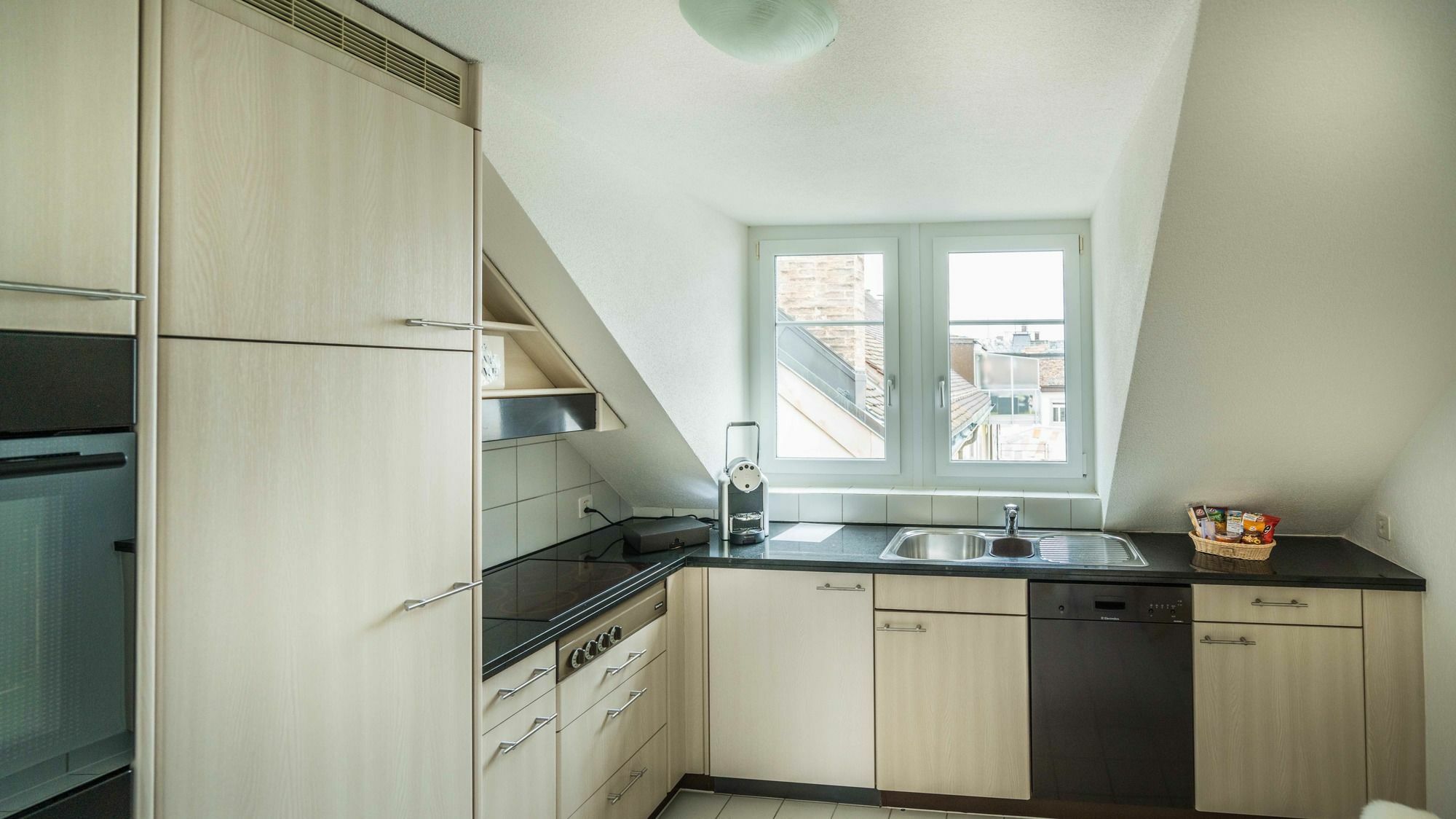 Loewenplatz Apartment Near Station By Airhome Zürich Exteriör bild